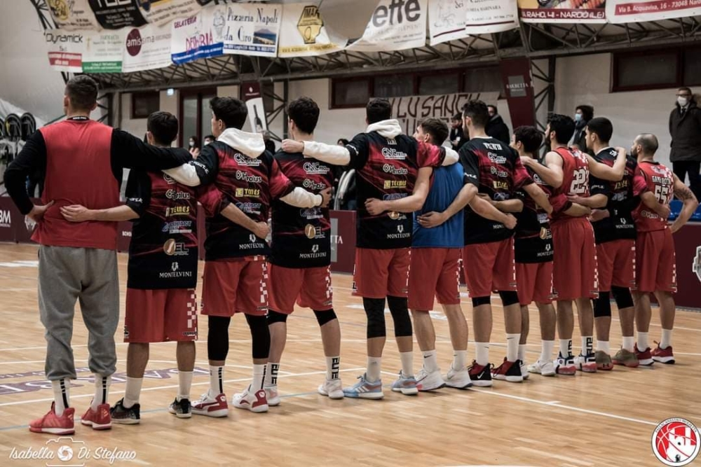 Quindici Molfetta La Pavimaro Pallacanestro Molfetta Batte Monopoli E 